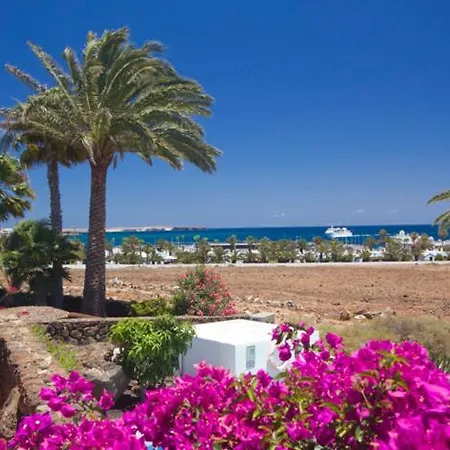 Garita - 4 Bedroom - Perfect For Larger Groups - Sleeps 12 - Great Pool Area فيلة *