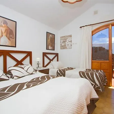 Garita - 4 Bedroom - Perfect For Larger Groups - Sleeps 12 - Great Pool Area بلايا بلانكا